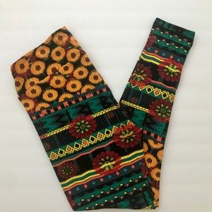 LuLaRoe Tall & Curvy Leggings
